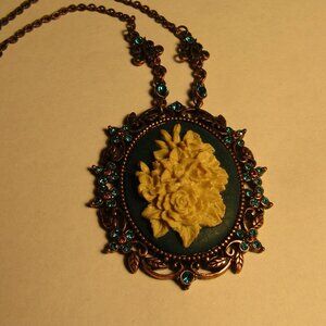 Vintage Cream Rose CAMEO NECKLACE Teal Background Blue Rhinestones Copper Chain